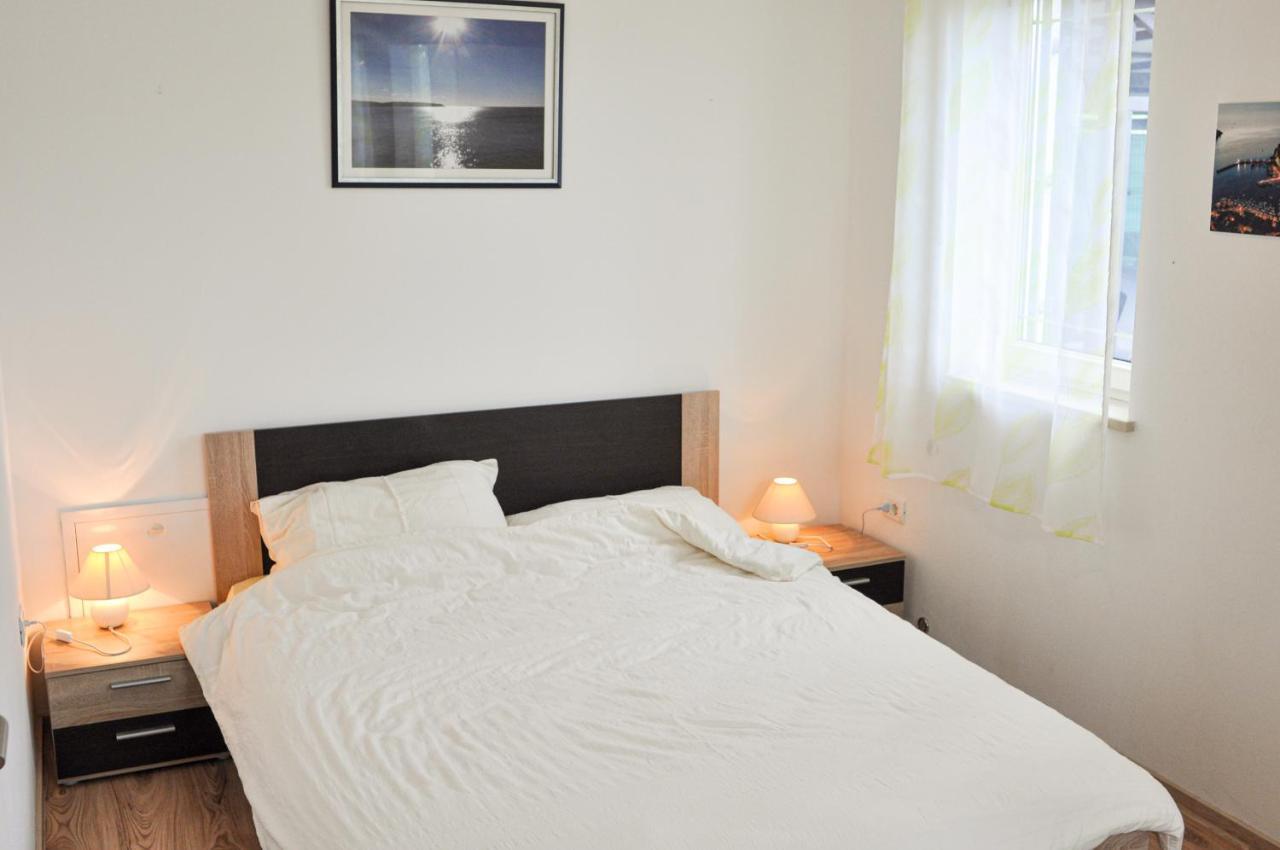 Apartment Lavandula Лабин Екстериор снимка