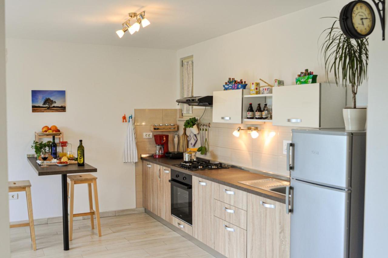 Apartment Lavandula Лабин Екстериор снимка