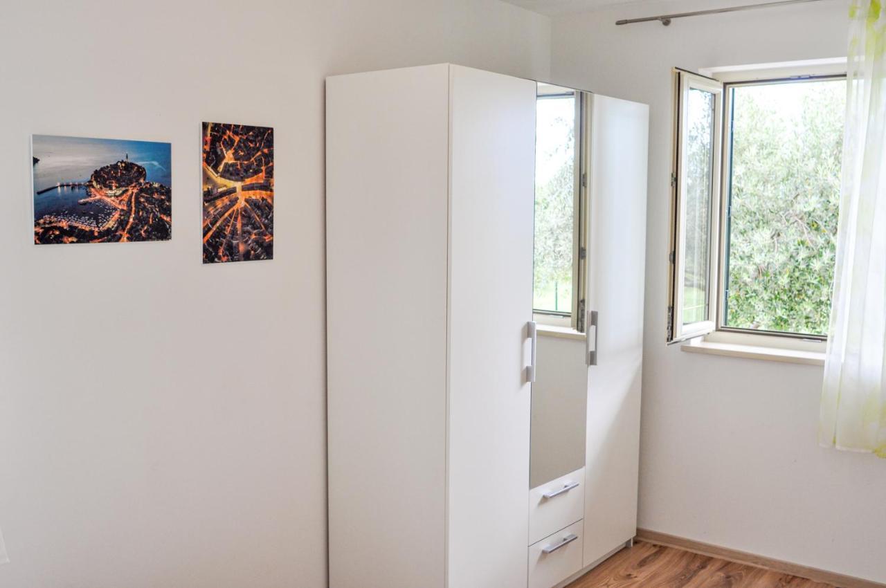 Apartment Lavandula Лабин Екстериор снимка